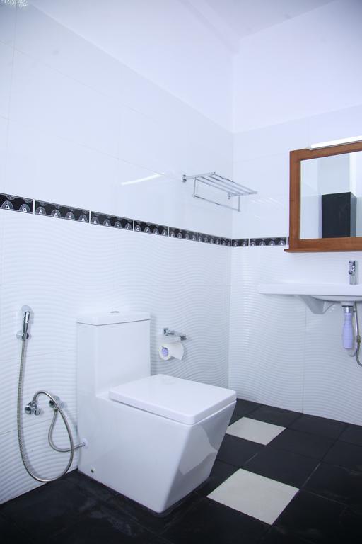 Samwill Holiday Resort كاتاراغاما الغرفة الصورة