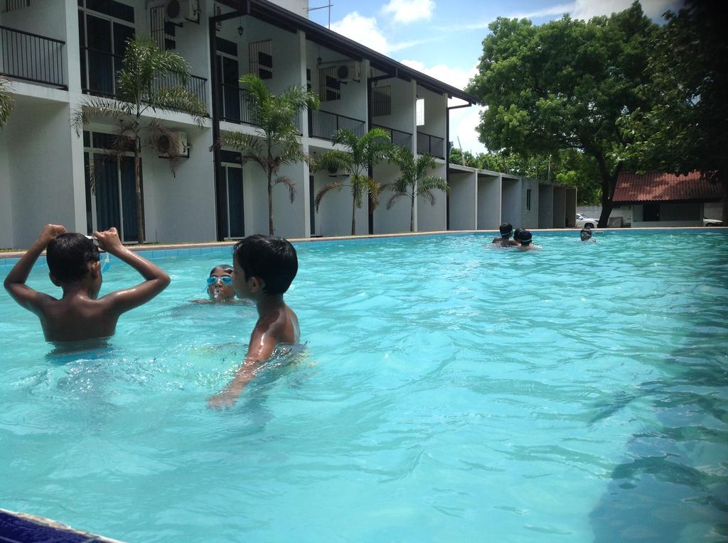 Samwill Holiday Resort كاتاراغاما المظهر الخارجي الصورة