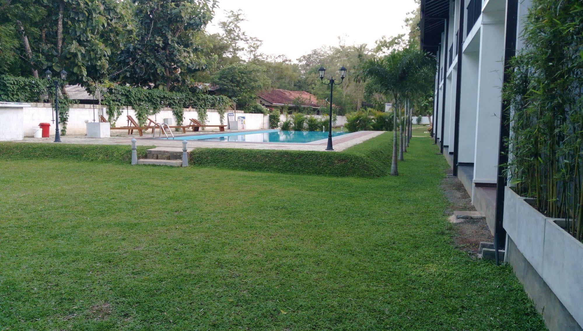 Samwill Holiday Resort كاتاراغاما المظهر الخارجي الصورة